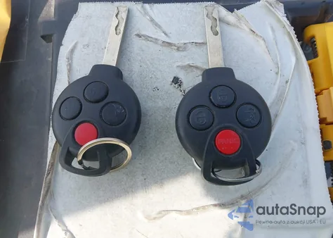 2008 Smart Fortwo Passion/Pure z USA, uszkodzony, nr VIN WMEEJ31X38K121896